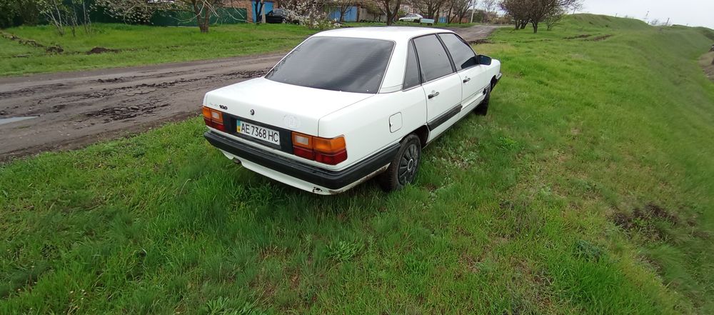 Audi 100 c3 седан АУДІ 100С3