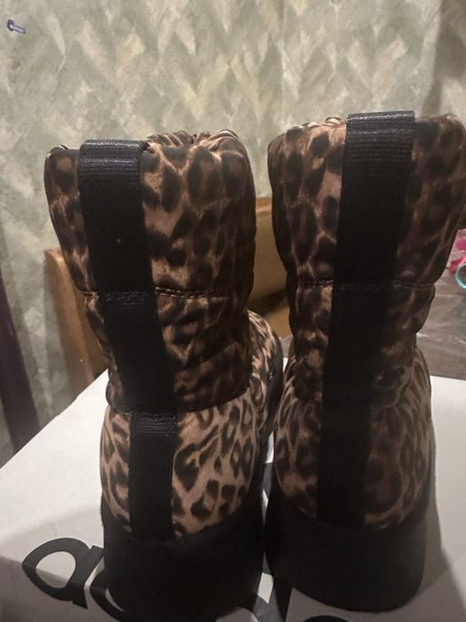 Леопардові сапоги Zara жіночі стильні та зручні
