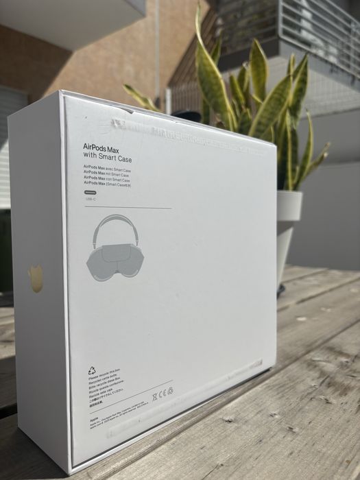AirPods Max branco/prata com caixa e acessórios