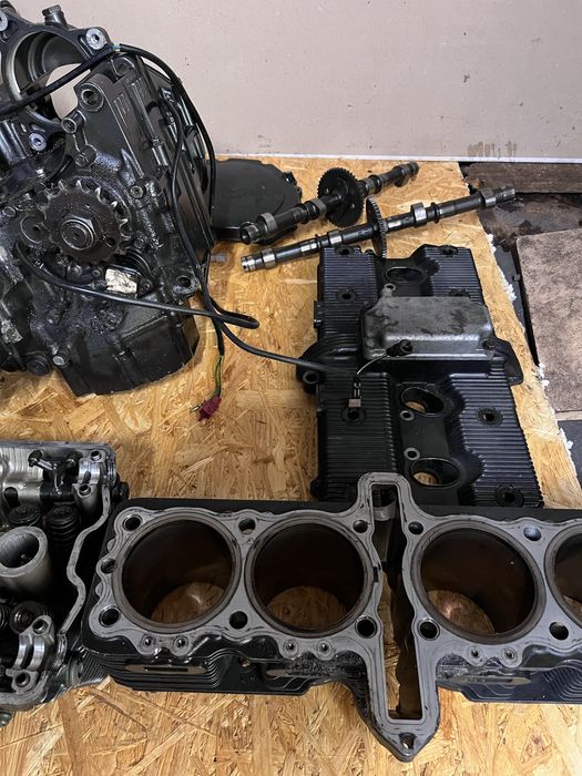 Silnik bandit 1200 całość