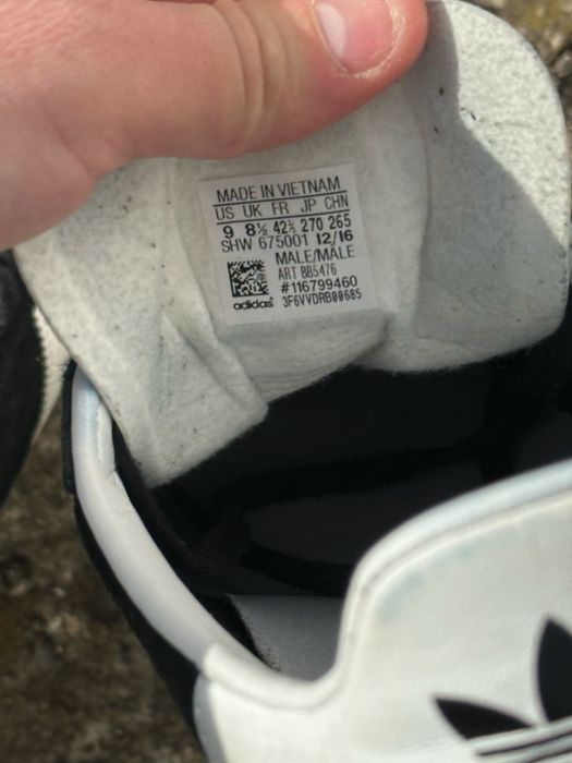 Оригінал!Кросівки adidas gazelle, розмір 42 2/3(27,5)