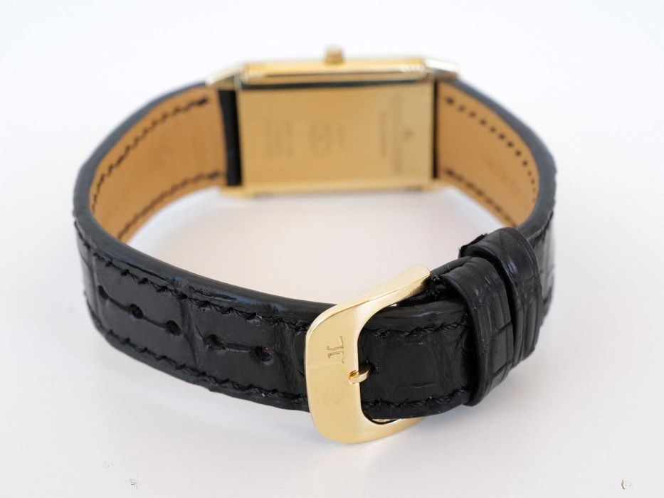 Jaeger-LeCoultre Reverso Classique 18K Yellow Gold