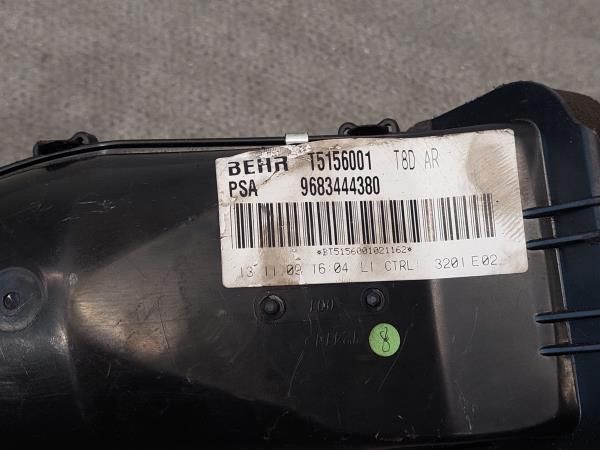 Motor da chauffage / sofagem PEUGEOT 5008 I (0U_, 0E_)