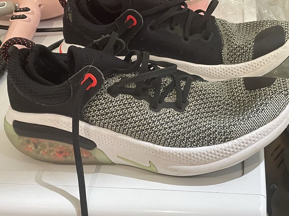 Nike Performance Pre-owned Obuwie do biegania