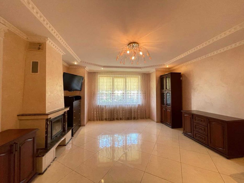 Продається шикарний будинок біля Івано-Франківська!