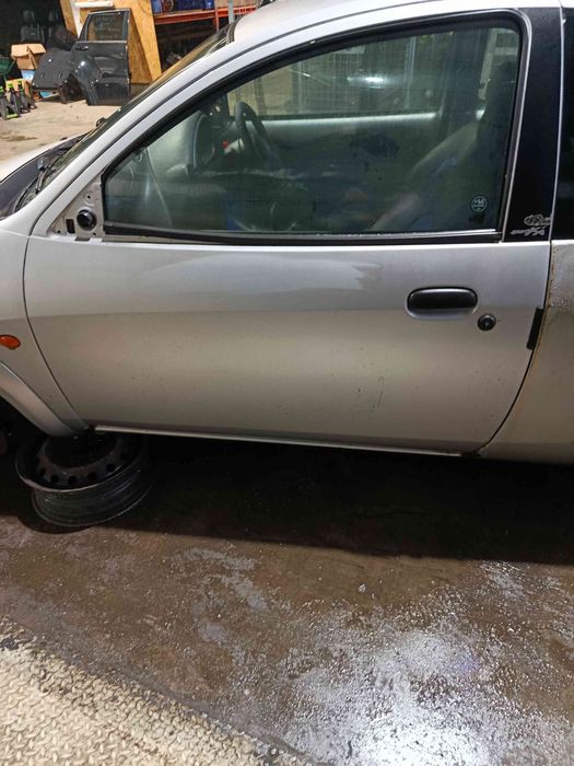 Porta frente direita FORD Ka (RB_)