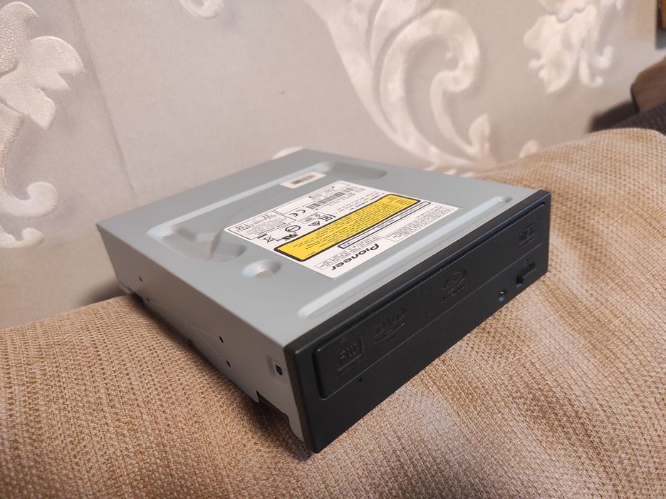 Привод Blu-ray Pioneer BDR-209DBK