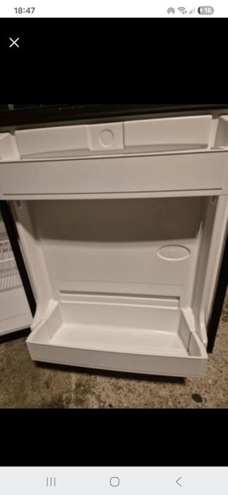 Lodowka   do campingu.