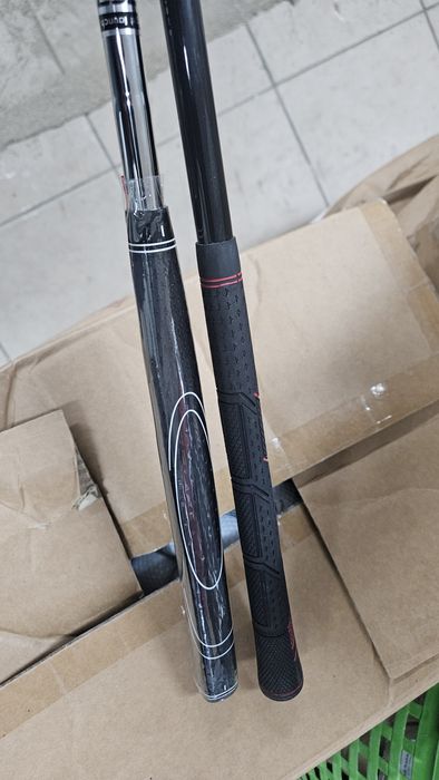 2 kije golfowe: putter i iron 9 nowe meskie.