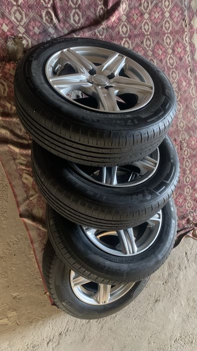 Титани р14,98х4 в зборі на літній гумі
