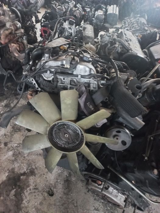 Мотор двигун двигатель 665925 SSANGYONG 2.7 XDI 20V Rexton