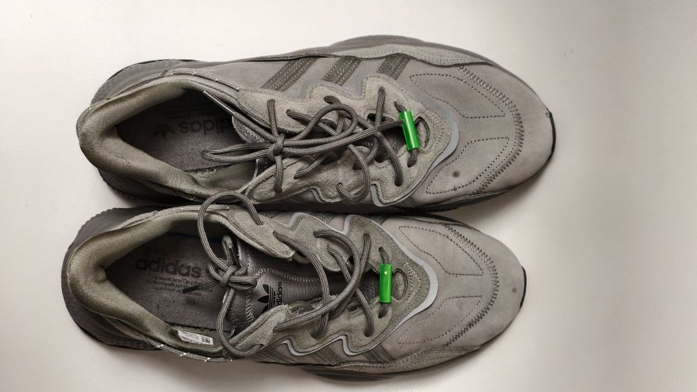 Чоловічі кросівки 47,5