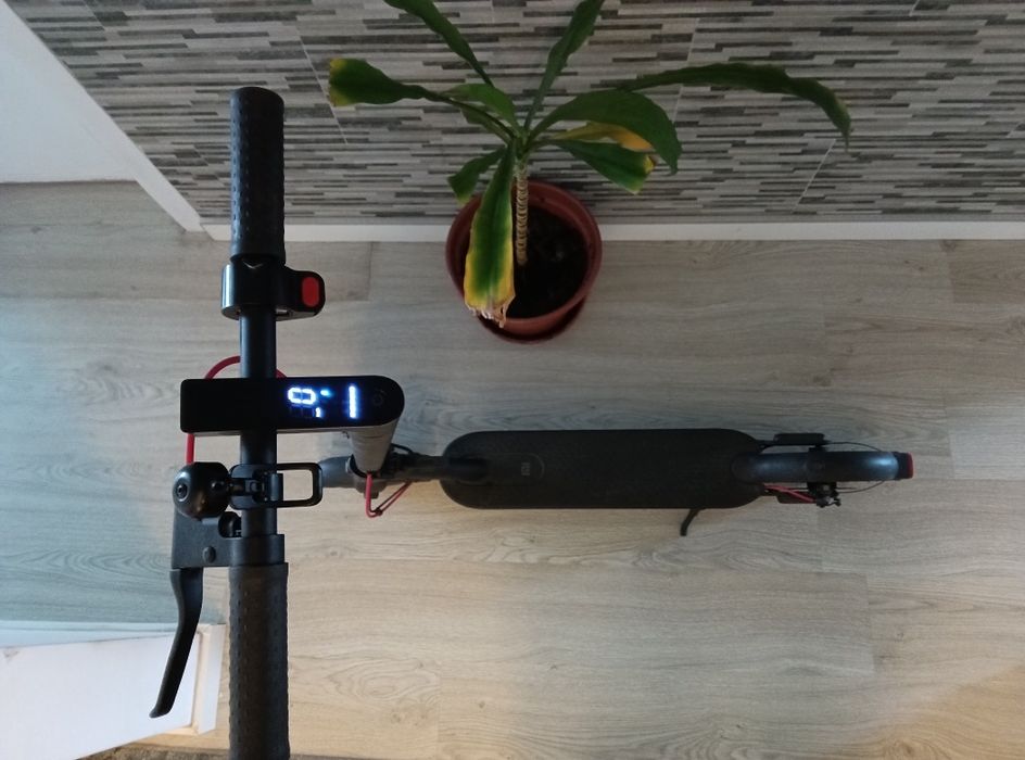 Trotinetes XIAOMI + pneu suplente