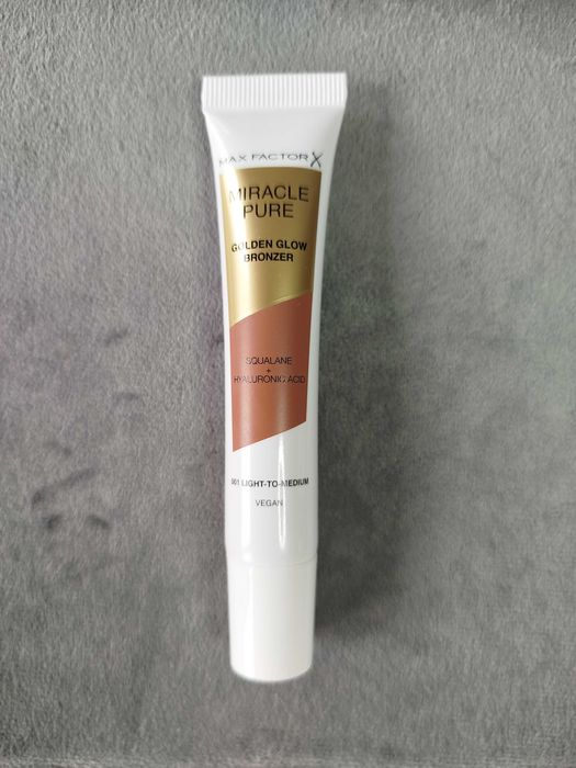 Max Factor Miracle Pure Bronzer w Kremie 001 Light To Medium