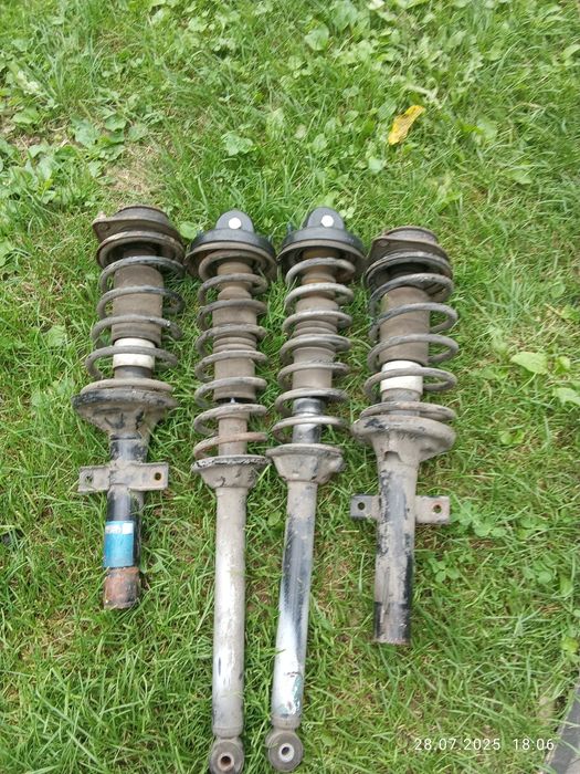 Продаю стойкі на форт