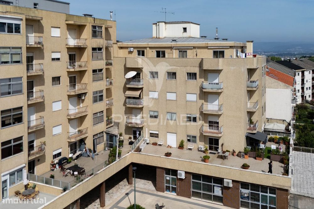 Excelente apartamento T3 de Cobertura com 230 m² no Centro de Braga — Braga (Maximinos, Sé E Cividade), Braga