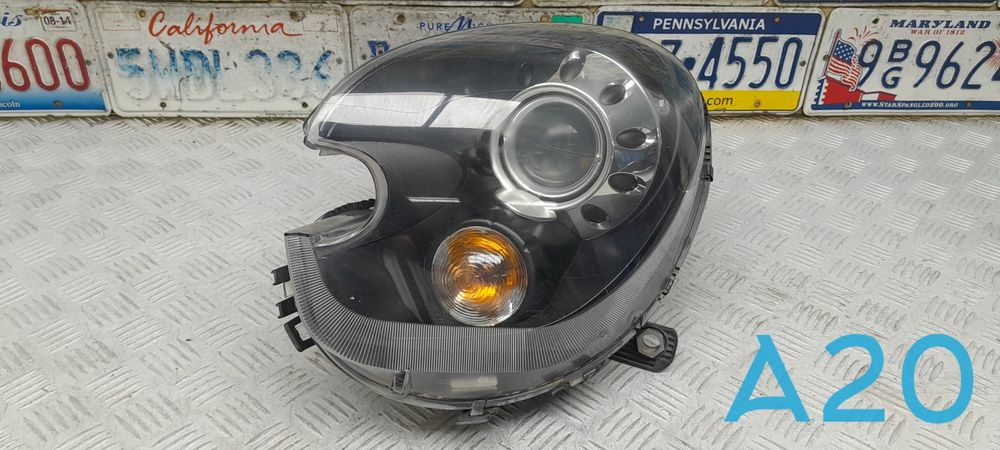 Фара на MINI COUNTRYMAN (R60)