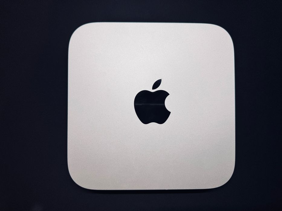 Apple M1 Mac Mini (2020) 16GB / 256 GB + Magic Keyboard + Trackpad