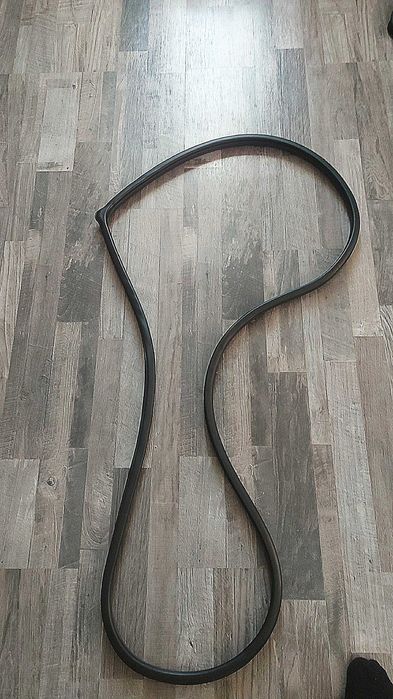 Уплотнитель двери задней левой Honda Civic 4D хонда цивик