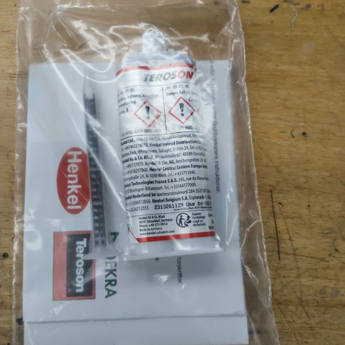 Witam sprzedam kleje