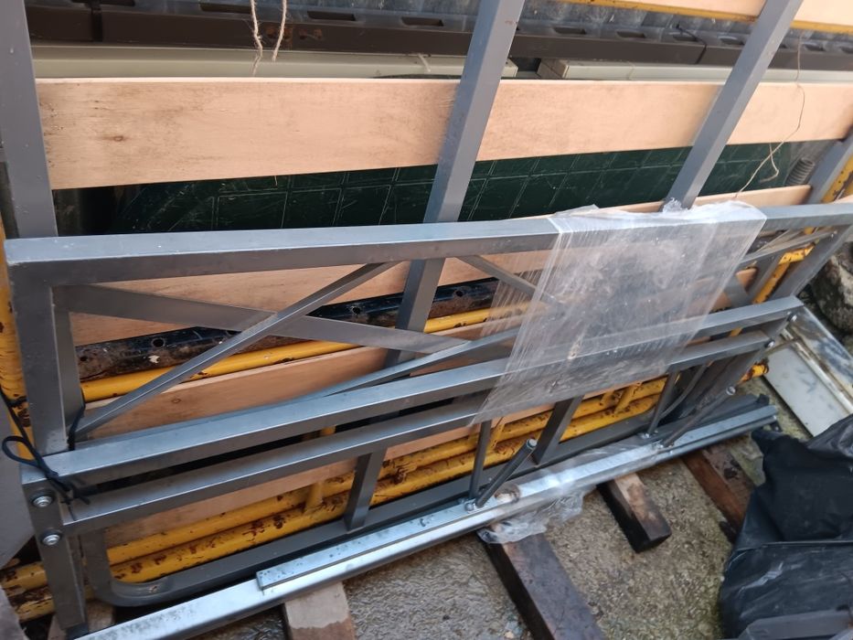 Cama de casal com colchao