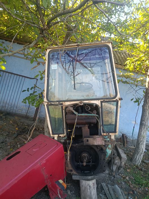 Продам кабіну ЮМЗ 6