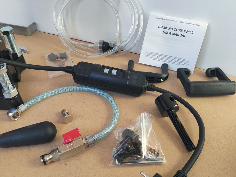 Maquina de furar carotes / caroteadora 3200W. + Broca 108 mm incluída