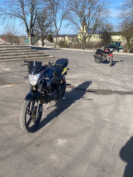 В продажі Hornet GT-200