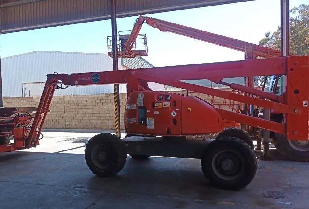 Підйомник колінчястий Haulotte HA 20PX