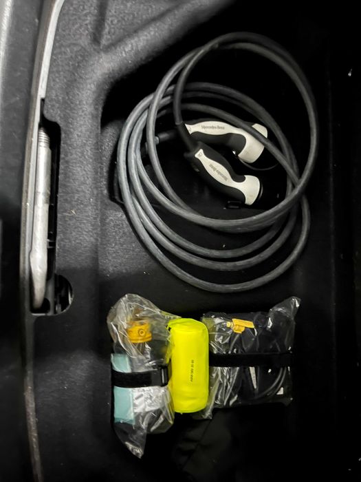 Mercedes‑Benz E300de Avantgarde 2022 · IVA Dedutível · Garantia Mercedes 2027 · Pack Night · HUD · Bancos Elétricos