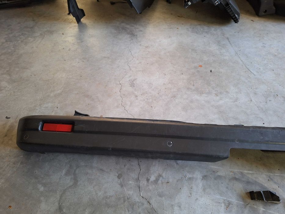 Zderzak tylny vivaro trafic nv300PDC  14-