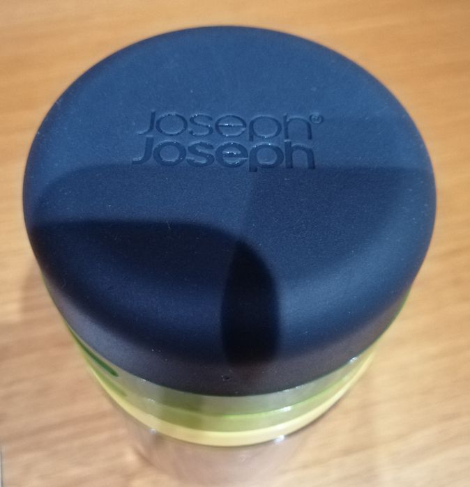 Pyrex, frasco recipente p/ azeite e Ralador SPIRO JOSEPH - Novo