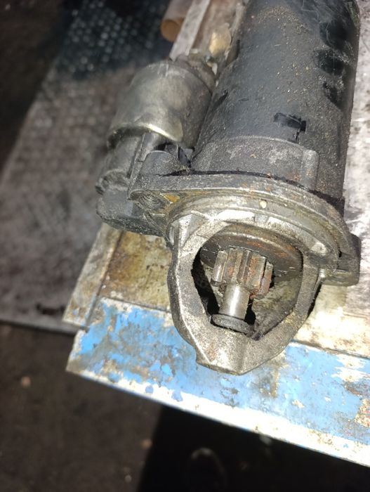 Стартер Мерседес Вито 2,3