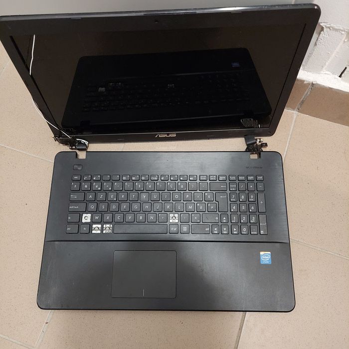 17.3 asus f751 laptop