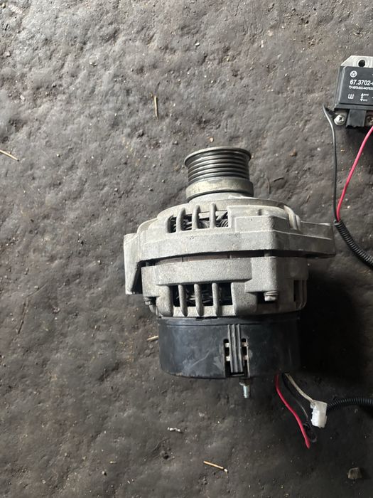 Продам генератор ваз 2110,приора