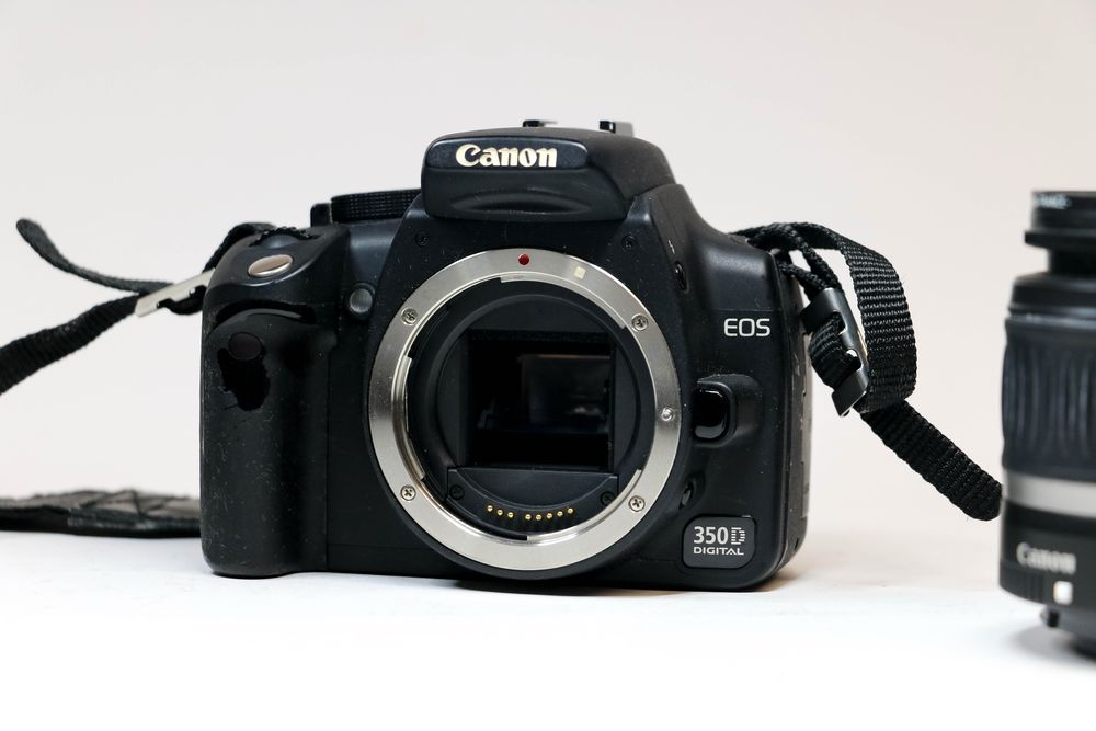 Canon EOS 350D + 18-55mm