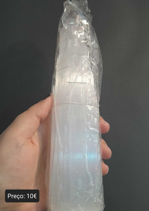 Torres de selenita e outros acessórios