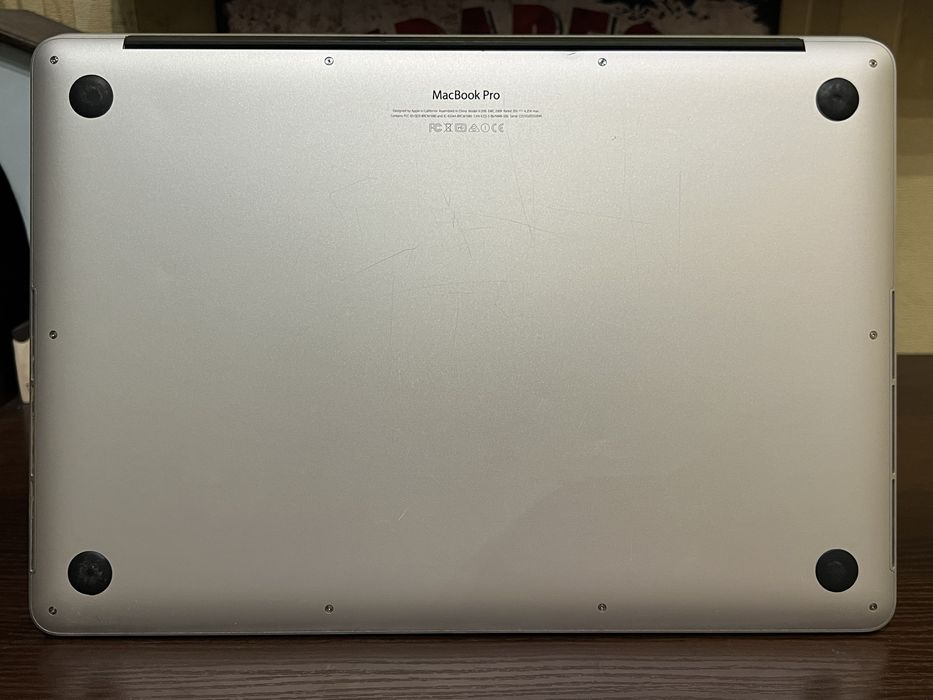 Майже ідеальний MacBook Pro 15 A1398 2015, батарея до 5.5 годин