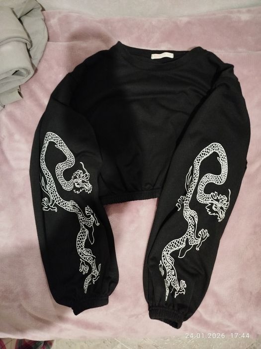 Кофтинка з драконом