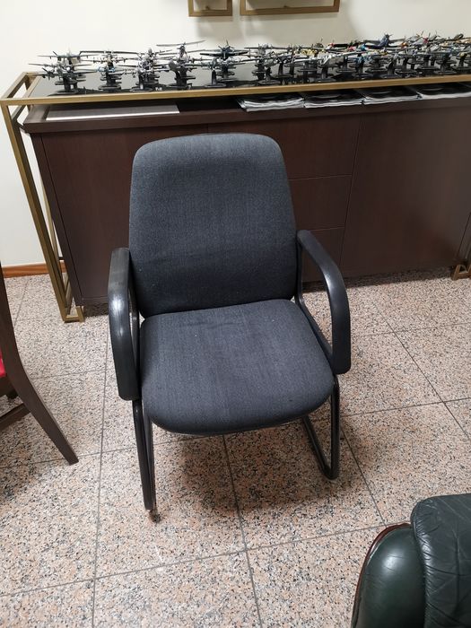Cadeira de escritório usada