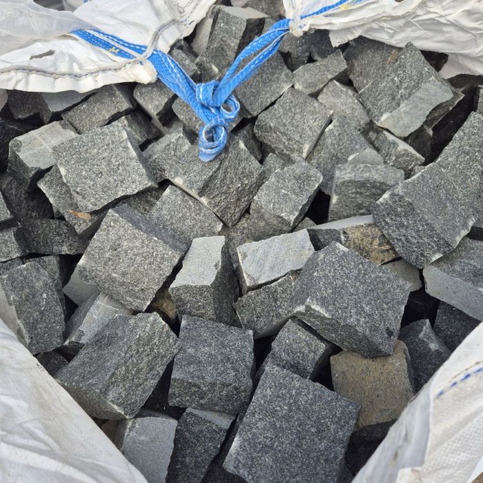 Гранітна бруківка