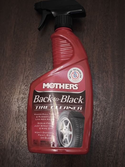 Mothers Back to Black Tire Cleaner – Limpador de Pneus de Alta Performance