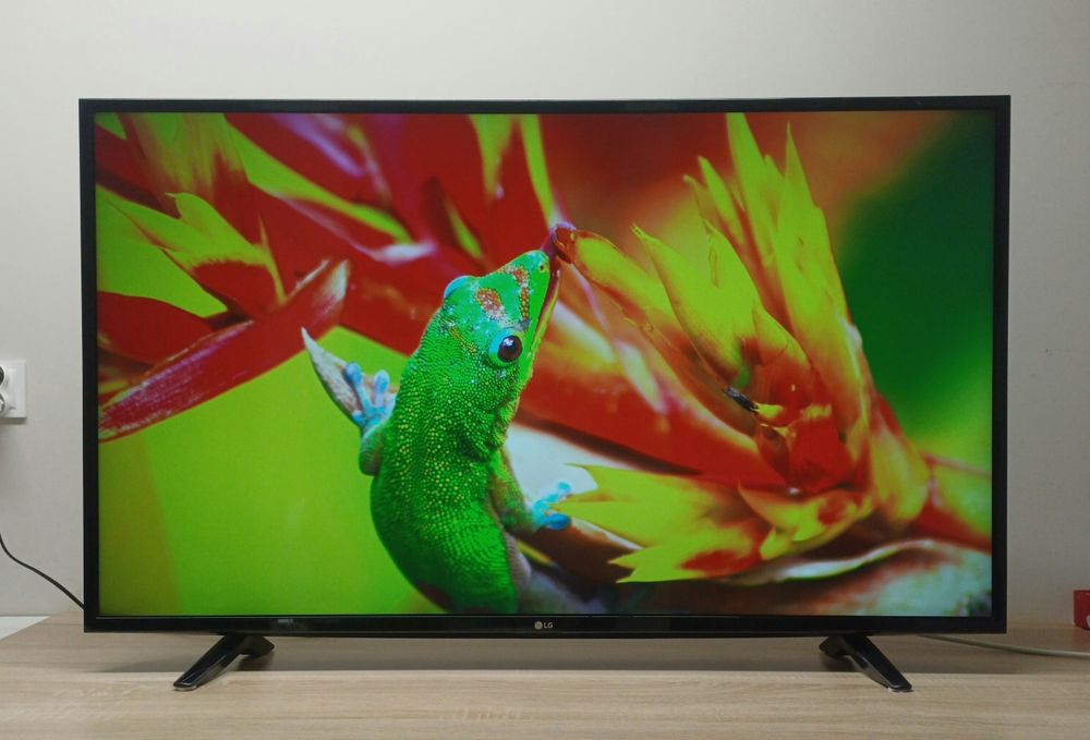 Telewizor Smart TV LG 49" 4K  DVB-T2