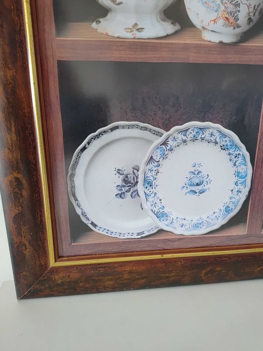 Obraz  do kuchni ,jadalni. Witryna talerze w kredensie.