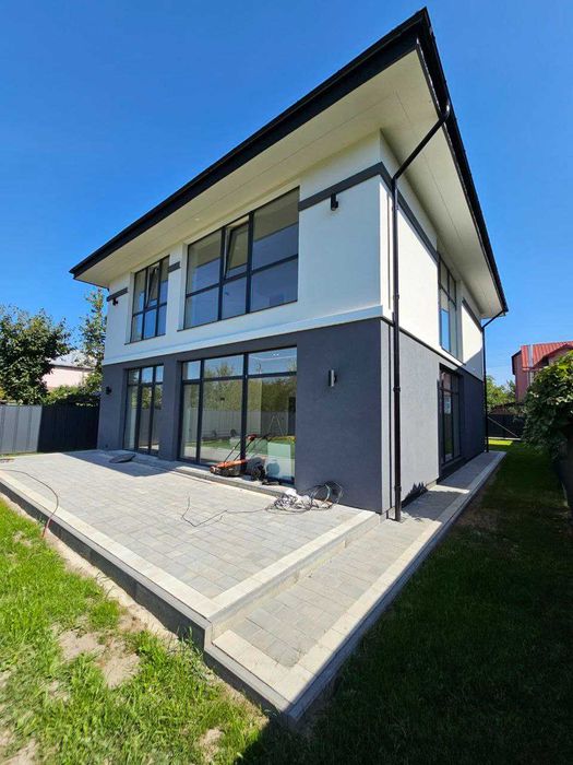 Продається ЕЛІТНИЙ будинок з авторським ремонтом, меблями і технікою!