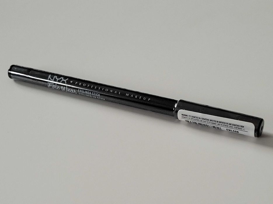 Wodoodporna kredka do oczu NYX Epic Wear Liner 08 Pitch Black