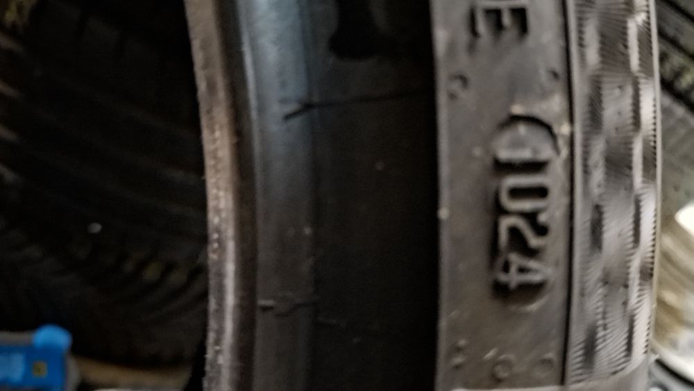 1x Continental AllSeason Contact2 Ev v 225/40/18  92yxl 7mm z 24 rok