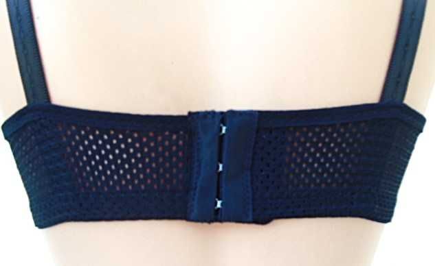 Hana // wygodny biustonosz bez fiszbin 90B/C  czarny  usztywniany