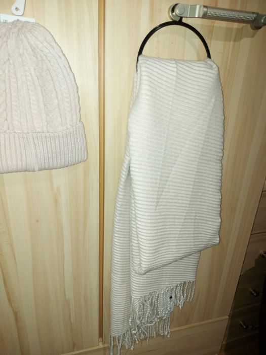 Komplet czapka + szalik brudny róż