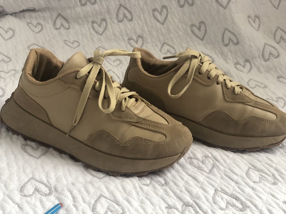 Кросівки жіночі 25,5 см